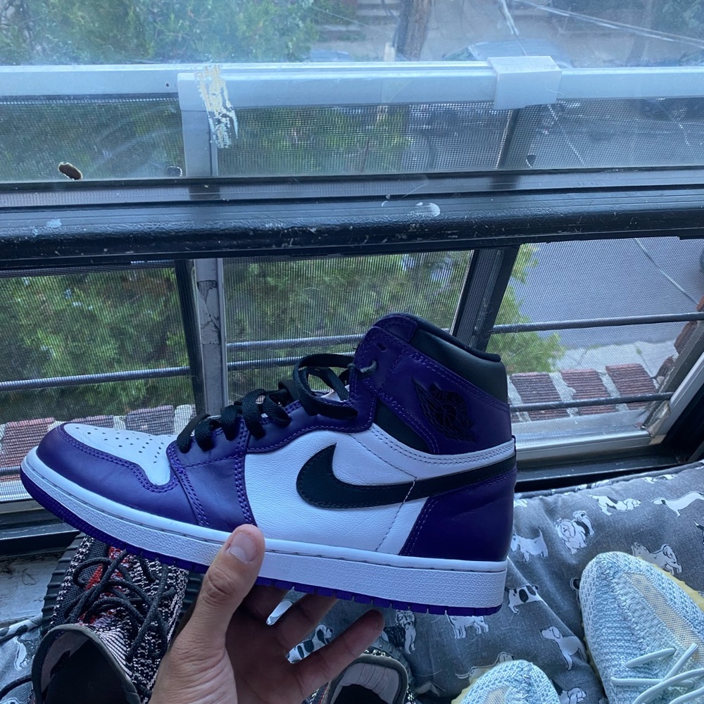 Court purple